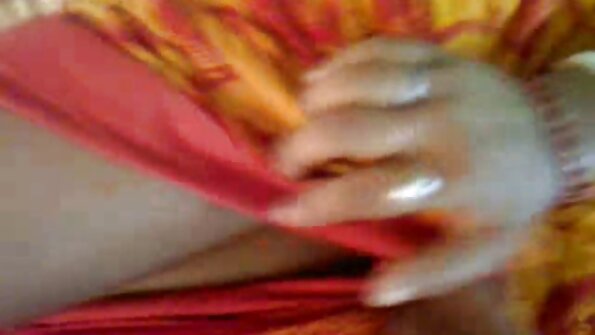 Kulit seputih salji dan tatu cantik babe turn guy on